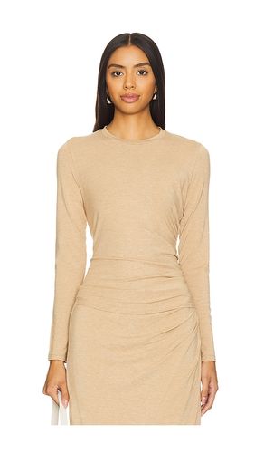 Side Drape Long Sleeve Crew in Beige. - size M (also in S, XL, XS, XXS) - Vince - Modalova