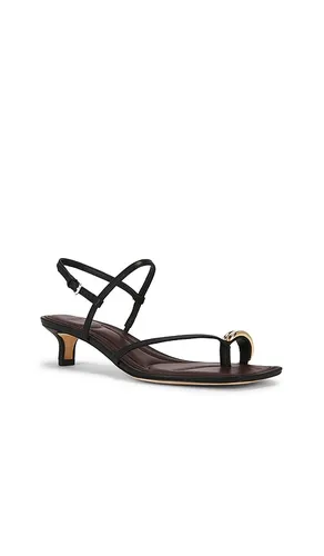 Polli Kitten Heel in . - size 6 (also in 6.5, 7, 8.5) - Vince - Modalova