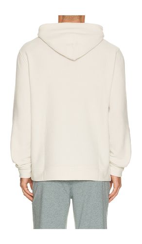 Beach Fleece Pullover Hoodie in Cream. - size L (also in M, S, XL/1X) - Vuori - Modalova