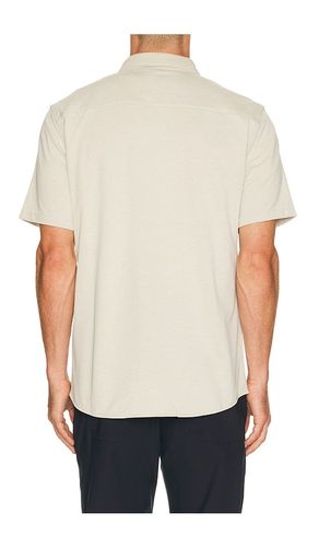 Knit Oxford Button Down Shirt in Cream. - size L (also in M, S, XL/1X) - Vuori - Modalova