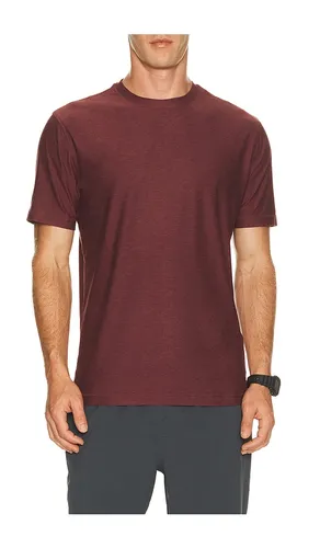 Strato Tech Tee in Red. - size L (also in M, S, XL/1X) - Vuori - Modalova