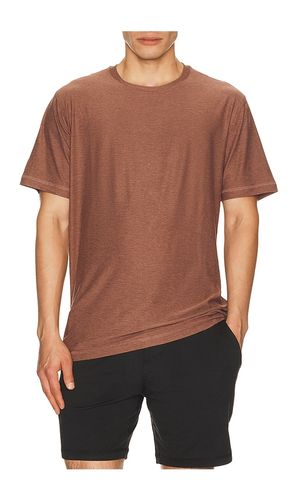 Strato Tech Tee in Red. - size L (also in M, S, XL/1X, XXL/2X) - Vuori - Modalova
