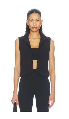 Alpine Vest Jacket in . - size L (also in M, S, XS) - Vuori - Modalova