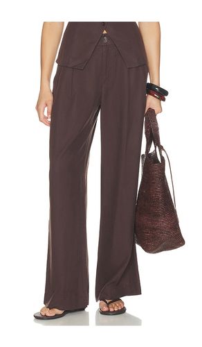 Trestles Twill Wide Leg Pant in Brown. - size M (also in S, XL) - Vuori - Modalova