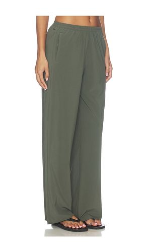 Villa Everyday Wide Leg Pant in . - size XS (also in S, M, L) - Vuori - Modalova