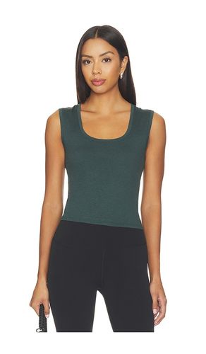 Halo Essential Scoop Tank Top in Dark Green. - size M (also in S, XS) - Vuori - Modalova