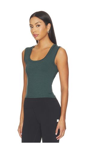 Halo Essential Scoop Tank Top in Dark Green. - size L (also in M, S, XS) - Vuori - Modalova
