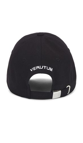 Trident Symbol Logo Cap in - VERUTUM - Modalova