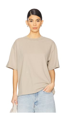 The Relaxed Tee in Brown. - size M (also in S, XL/1X, XS) - WAO - Modalova