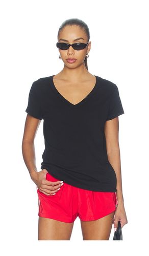V-Neck Tee in . - size XS (also in XXS, S, M, L, XL) - WAO - Modalova