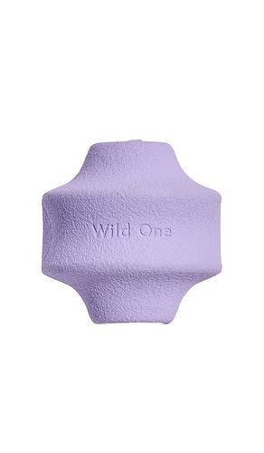 Small Twist Toss Toy in Lavender - Wild One - Modalova