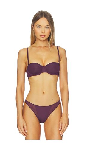 Sheer Opaque Convertible Bandeau in Purple. - size 32B (also in 34A, 34B, 34C, 34D, 36B, 36C, 36D) - Wolford - Modalova