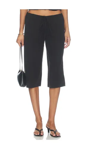 Arden Capri Pant in . Taglia S. Also in XS, M, L - With Jean - Modalova