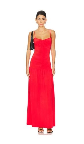 Maxivestido ruched front scoop en color rojo talla L en - Red. Talla L (también en S) - WeWoreWhat - Modalova