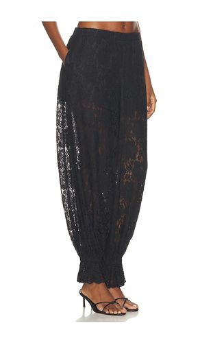 Balloon Lace Trouser in . Size M. Also in S, XS - WeWoreWhat - Modalova