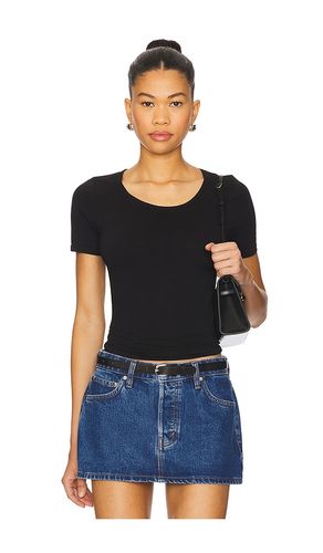 Holly Shaping Tee in . - size L-XL (also in M-L, S-M) - Yummie - Modalova