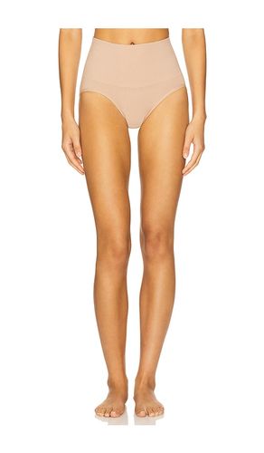 Joy Cotton Shaping Brief in Neutral. - size L/XL (also in M/L, S/M) - Yummie - Modalova
