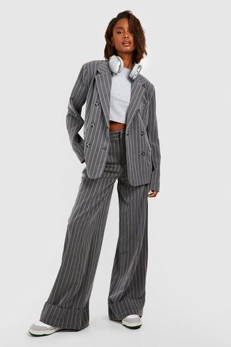 Womens Premium Pinstripe Wide Leg Turn Cuff Tailored Trousers - - 16 - boohoo - Modalova