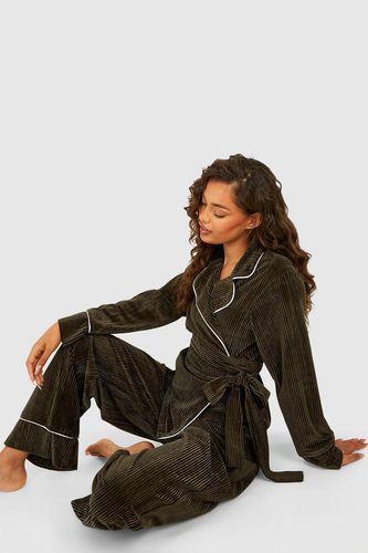 Womens Premium Velvet Wrap Top Pyjama Set - - 10 - boohoo - Modalova