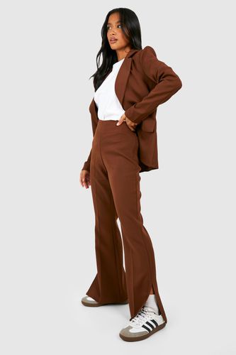 Womens Petite Tailored Woven Flare Trouser - - 12 - boohoo - Modalova