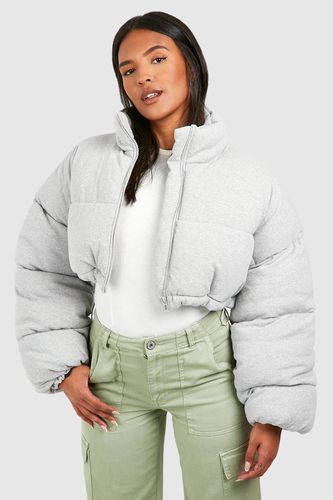 Womens Plus Knitted Crop Puffer Jacket - - 20 - boohoo - Modalova