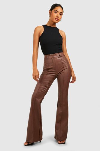 Womens Leather Look High Waisted Seam Front Flared Trousers - - 10 - boohoo - Modalova
