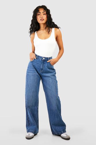 Womens Cracked Effect Mid Straight Leg Jeans - 16 - boohoo - Modalova