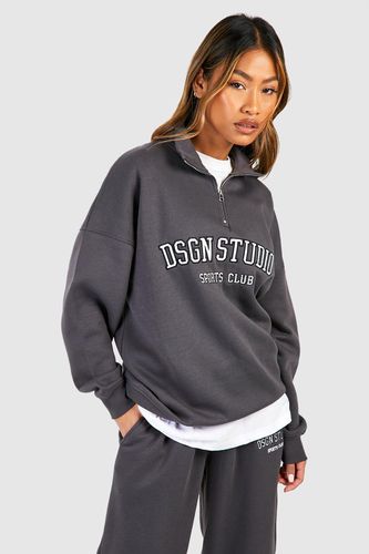 Womens Dsgn Studio Applique Oversized Half Zip Sweatshirt - - S - boohoo - Modalova