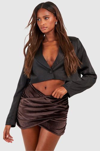 Womens Velvet Ruched Wrap Mini Skirt - - 16 - boohoo - Modalova