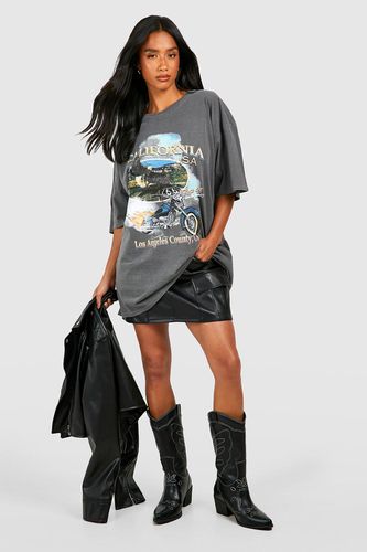 Womens Petite California Oversized Washed T Shirt - - XS - boohoo - Modalova