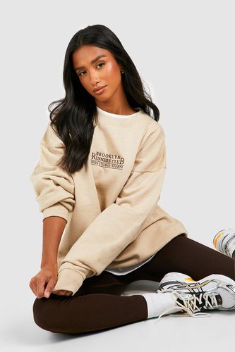 Womens Petite Running Club Embroidered Sweatshirt - - L - boohoo - Modalova