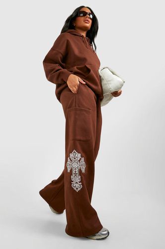 Womens Cross Embroidered Cargo Pocket Wide Leg Joggers - - M - boohoo - Modalova