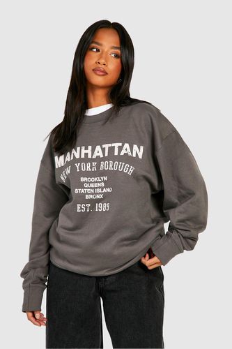 Womens Petite Manhattan Slogan Varsity Printed Oversized Sweatshirt - - M - boohoo - Modalova
