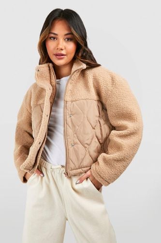 Womens Quilted Nylon Detail Teddy Faux Fur Jacket - - 10 - boohoo - Modalova