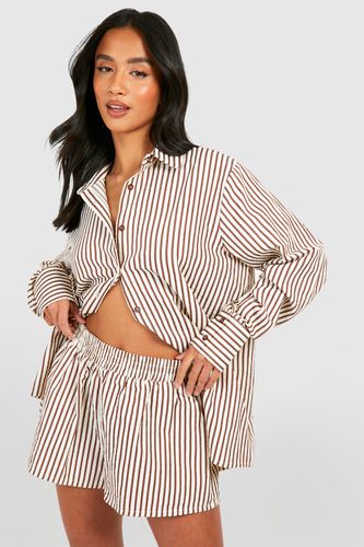 Womens Petite Stripe Beach Shirt - - 12 - boohoo - Modalova