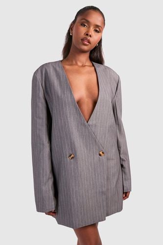 Womens Stripe Oversized Collarless Blazer Dress - - 18 - boohoo - Modalova