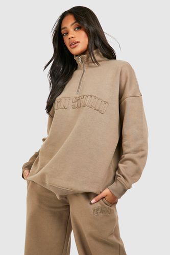 Womens Dsgn Studio Self Fabric Applique Half Zip Sweatshirt - - M - boohoo - Modalova
