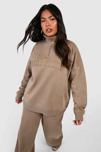 Womens Plus Dsgn Studio Self Fabric Applique Half Zip Sweatshirt - - 18 - boohoo - Modalova