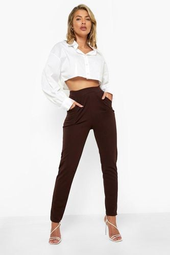 Womens High Waisted Pleat Front Tapered Work Trousers - - 6 - boohoo - Modalova