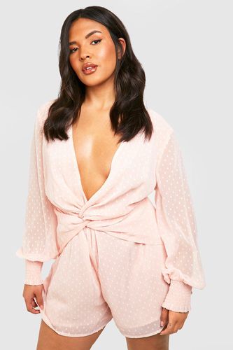 Womens Plus Dobby Chiffon Ruffle Playsuit - - 28 - boohoo - Modalova