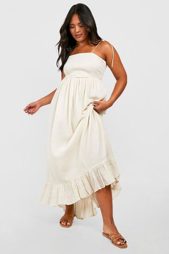 Womens Plus Cheesecloth Shirred Midaxi Dress - - 18 - boohoo - Modalova