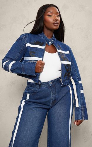 Womens Plus Mid Wash Graphic Detail Panelled Cropped Denim Jacket - 16 - NastyGal UK (+IE) - Modalova