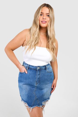 Womens Plus Distressed Hem Denim Skirt - - 22 - boohoo - Modalova