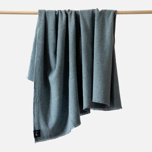 Ture NJ x WM Recycled Blanket Multi Organic Blanket No Size Sustainable Clothing - Nudie Jeans - Modalova