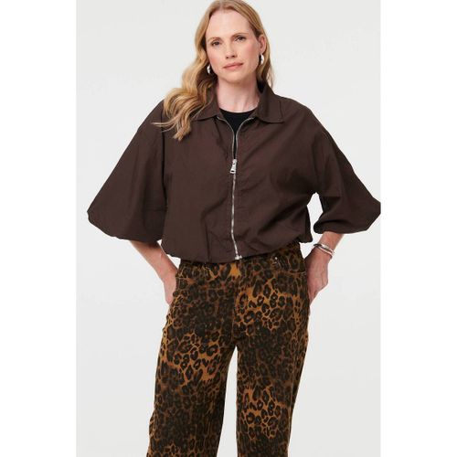 Zip Front 3/4 Sleeve Cropped Jacket men's in - Izabel London - Modalova