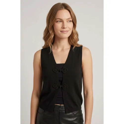 Mandarin Button V-Neck Sleeveless Top men's in - Izabel London - Modalova