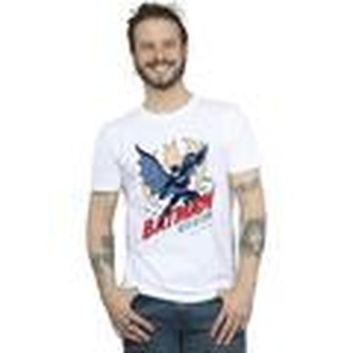 Camiseta Into Action para hombre - Dc Comics - Modalova