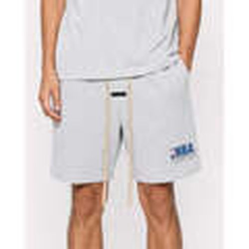 Short Essentials (FW24) NBA Shorts Light Heather para mujer - Fear Of God - Modalova