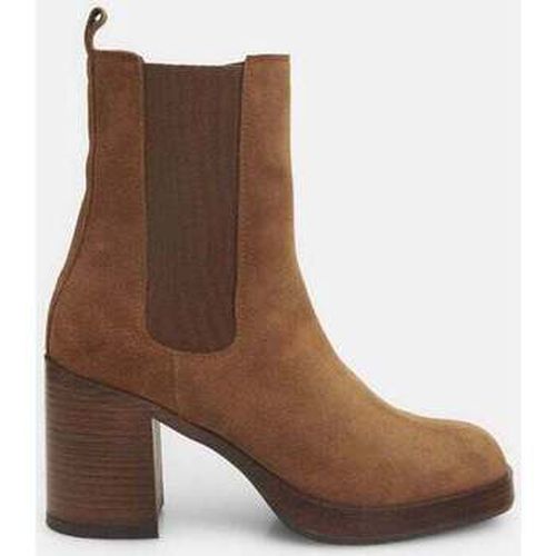 Stivaletti Stivaletti da donna in suede con tacco - Bata - Modalova