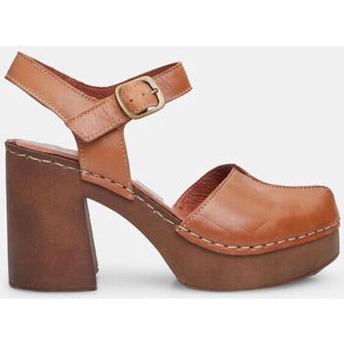 Sandali Sandali da donna in pelle con tacco 9 - Bata - Modalova